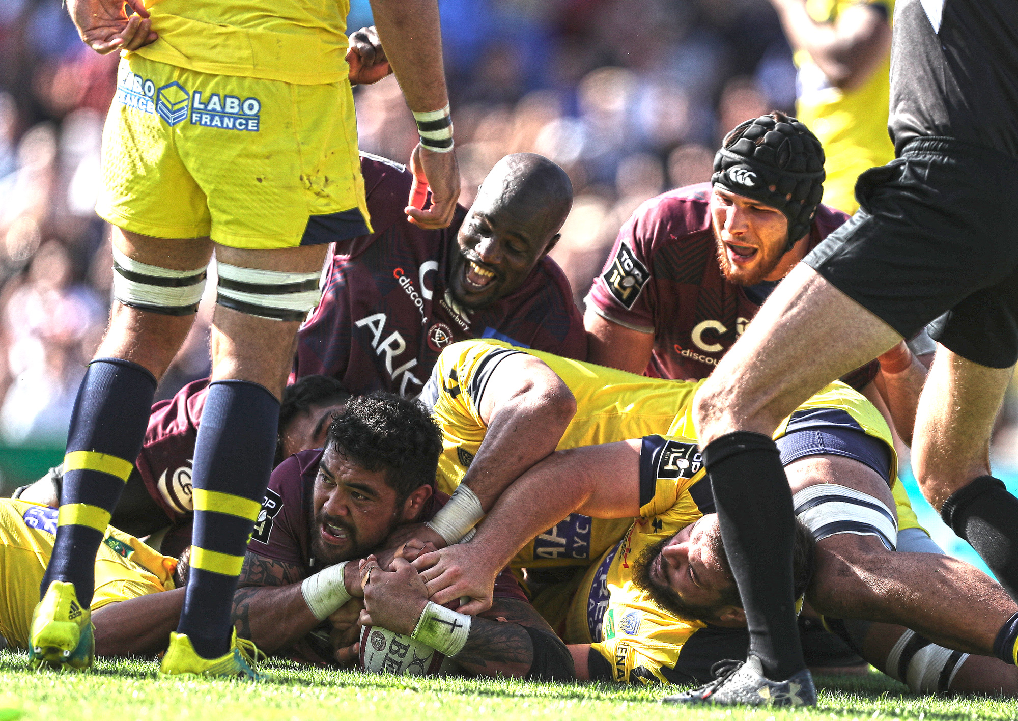 Afa Amosa face &agrave; Clermont pendant la saison 2018-2019