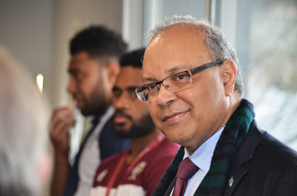 Deo SARAN, Ambassadeur des Iles Fidji en Europe en visite &agrave; l'UBB Rugby