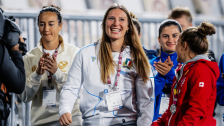 Alessia Pilani fait le tour d'honneur des Lionnes au Matmut 